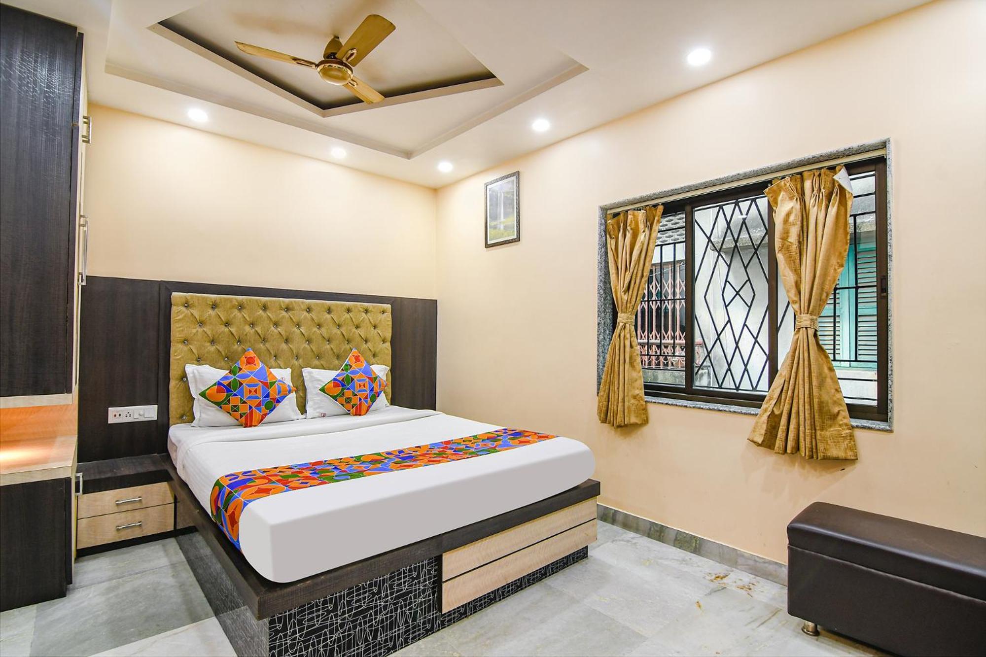 Fabexpress Scholer Motel Kolkata Exterior photo